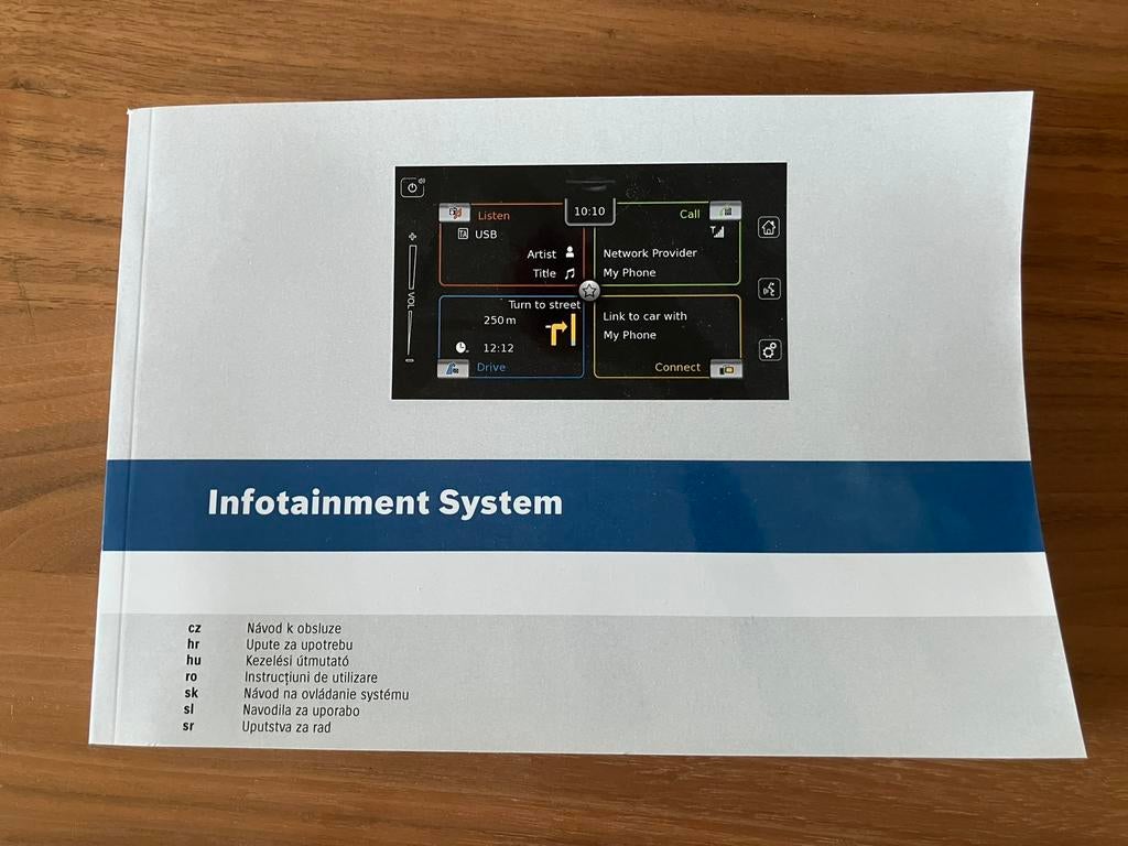 For sale: booklet infotainment Suzuki Vitara SX4 East Europe, Ophalen of Verzenden