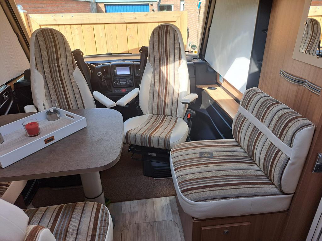 Vakkundige bekleding vR caravan, camper, Nieuw of renovatie, Garantie, Interieur