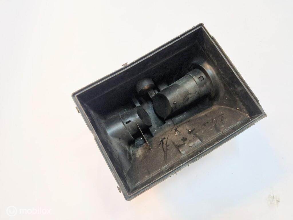 Luchtfilterhuis onderste deel Volvo 940 ('90-'98), Auto-onderdelen, Gebruikt, Ophalen of Verzenden, Volvo, Volvo