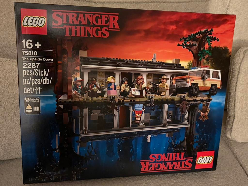 LEGO 75810 Stranger Things The Upside Down NIEUW in doos, Ophalen of Verzenden, Nieuw