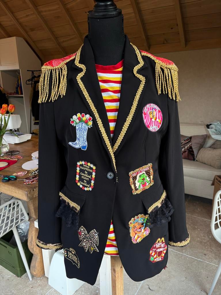 Oeteldonk jasje dames M/L, Kleding | Dames, Carnavalskleding en Feestkleding, Maat 38/40 (M), Carnaval, -, -