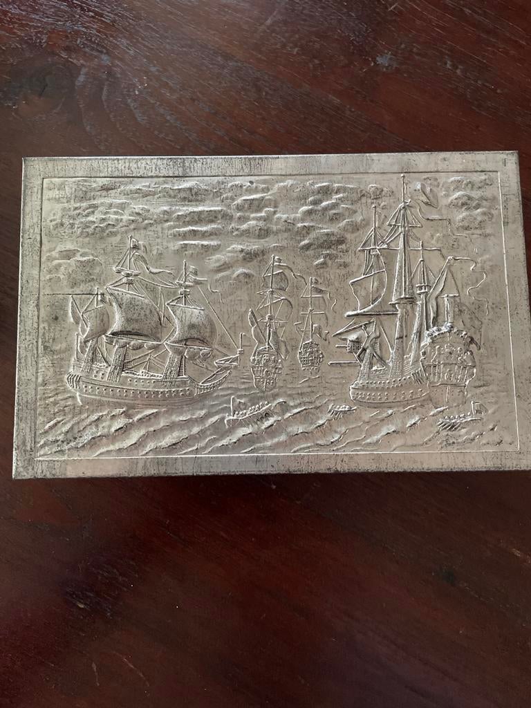Zilveren sigarendoos met scheepsmotieven - Schneehasen, Antiek en Kunst, Ophalen of Verzenden
