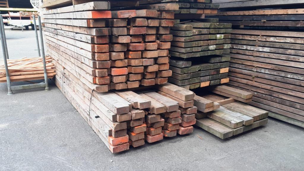 Gebruikte balken diverse kopmaten en lengtes, Doe-het-zelf en Verbouw, Hout en Planken, Gebruikt, Balk, Ophalen