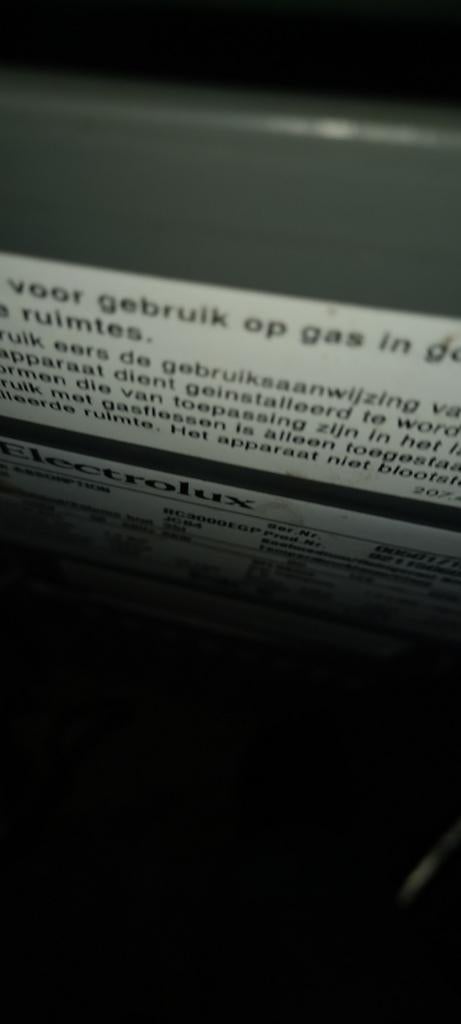 Te  koop Electrolux koelbox kan op gas of elektrische, Caravans en Kamperen, Camper-accessoires, Ophalen, Zo goed als nieuw