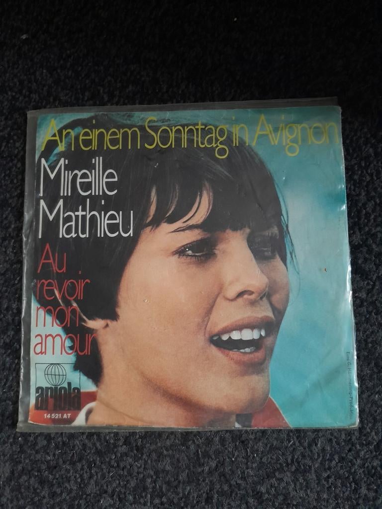 Mireille Mathieu An einem Sonntag in Avignon, Ophalen of Verzenden, Zo goed als nieuw, Pop