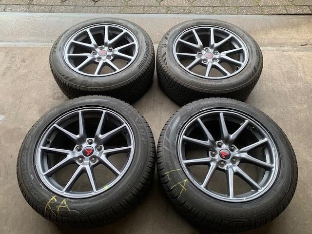 ORIGINELE TESLA MODEL Y VELGEN + WINTERBANDEN 235 55 R18 BLE, Auto-onderdelen, Banden en Velgen, 18 inch, Gebruikt, ., Banden en Velgen
