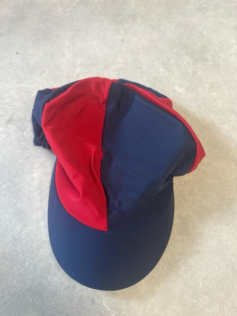 Shires cap cover blauw rood, Ophalen of Verzenden, Zo goed als nieuw, Dressuur, Cap