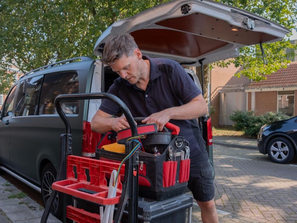 Alles begint bij Elektra — Elektricien Vincent!