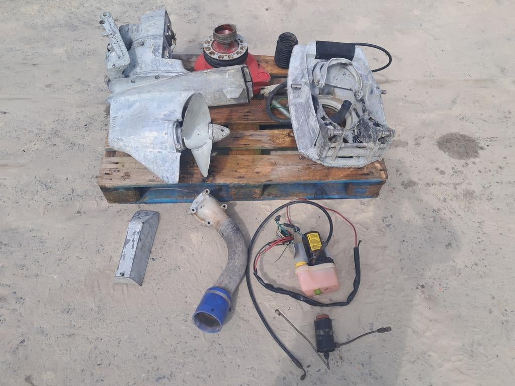 Staartstuk volvo penta 290 sp zo goed als compleet, Ophalen, Gebruikt, Volvo penta, Motor en Techniek