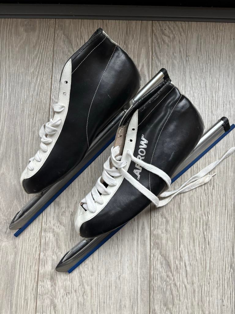 Arrow schaatsen noren - 39 en 42 - 2 paar voor € 10, Sport en Fitness, Schaatsen, Overige merken, Gebruikt, Ophalen of Verzenden