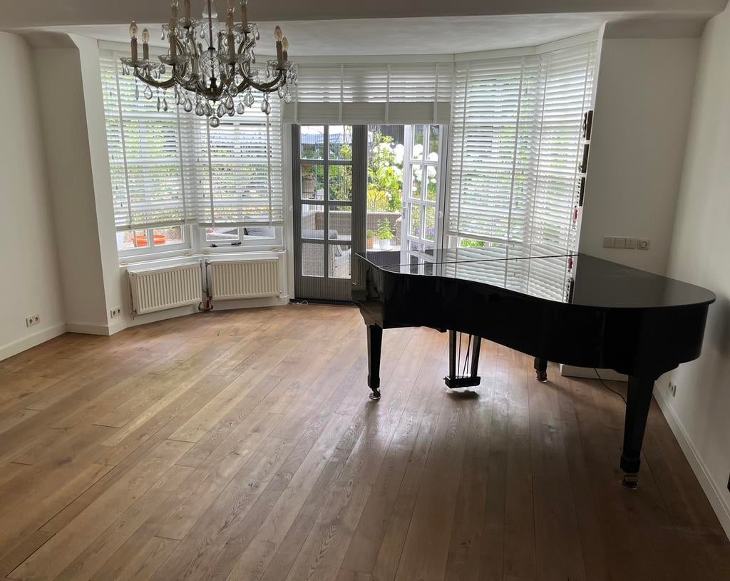 Prachtige Petrof vleugel, Muziek en Instrumenten, Piano's, Ophalen, Zwart, Zo goed als nieuw, Hoogglans