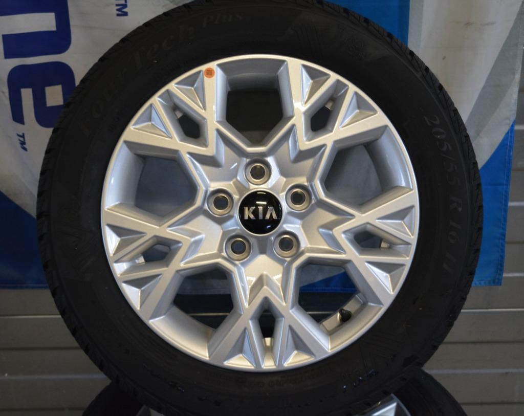 Originele Nieuwe "16" velgenset Kia Ceed met All Season, 16 inch, Banden en Velgen, Nieuw, All Season