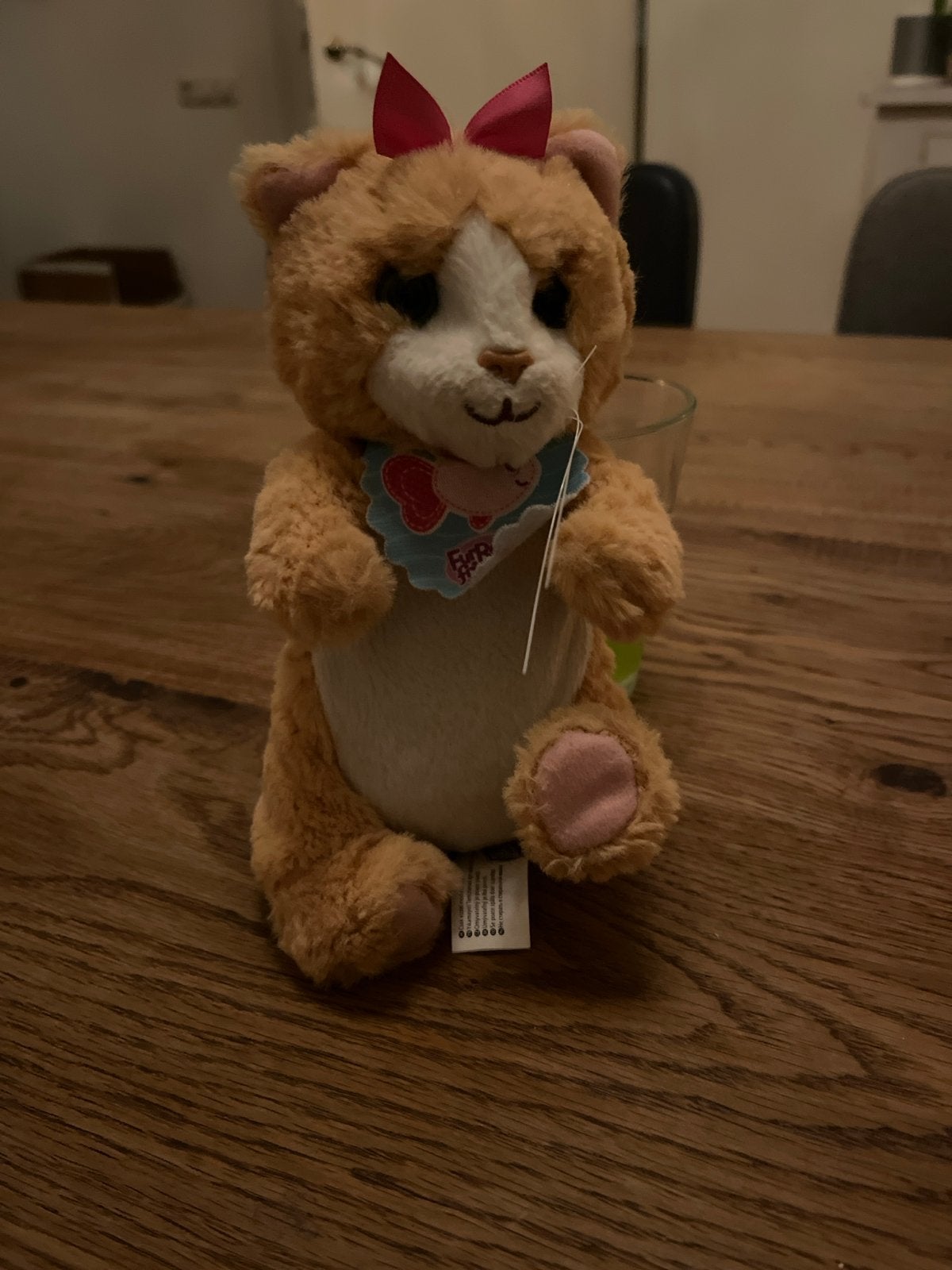 FurReal Friends Katje Knuffel - Zo goed als nieuw, Overige merken, Ophalen of Verzenden, Zo goed als nieuw, Met kleding of accessoire