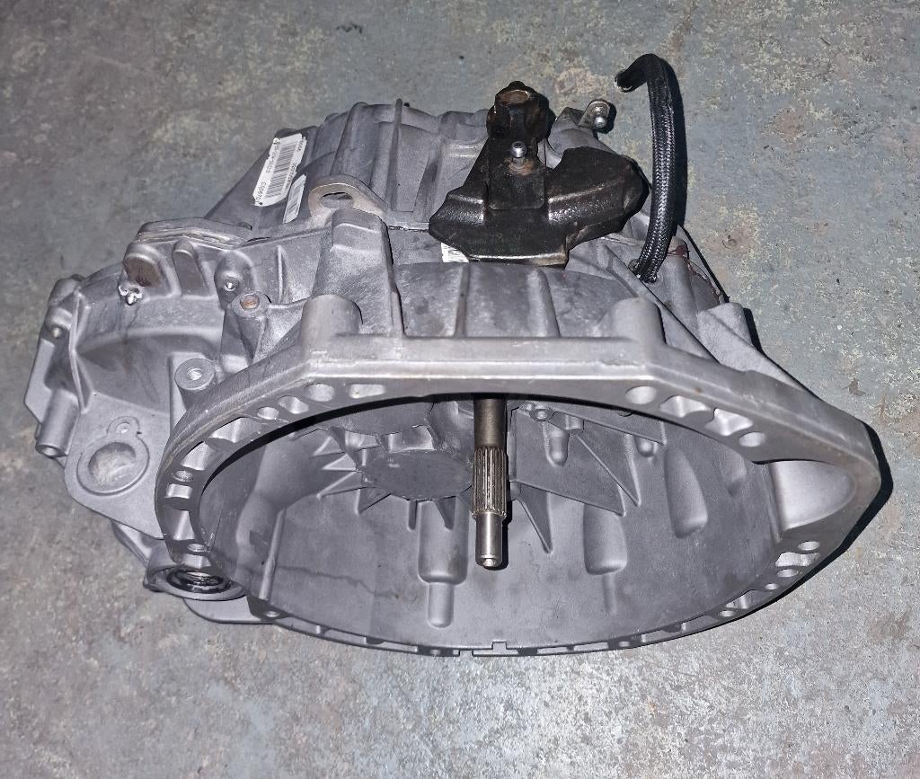 Versnellingsbak Renault Master 2.3 DCI 16V 2015 (PF6056), Ophalen of Verzenden