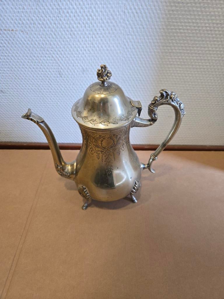 Verzilverde theekan/koffiekan met sierlijke details, Ophalen of Verzenden
