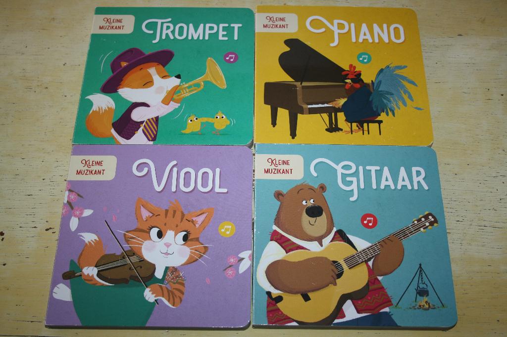 4x De kleine muzikant Gitaar Viool Piano Trompet, Boeken, Ophalen of Verzenden, Gelezen