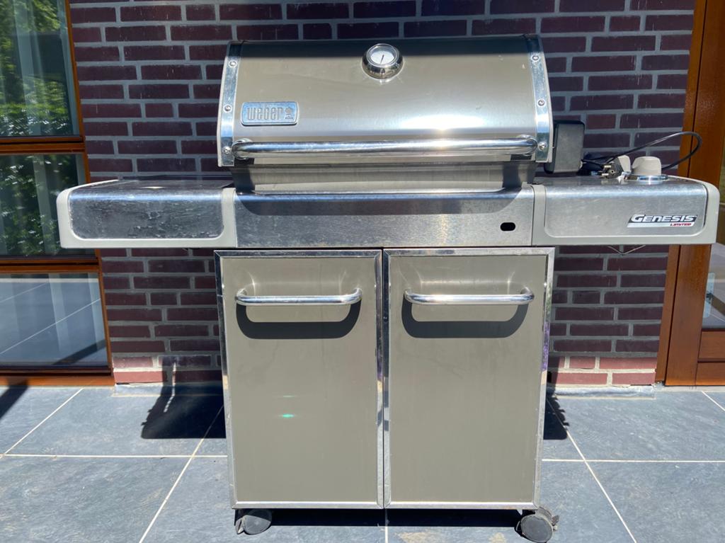 Weber Genesis Silver C Gasbarbecue met zijbrander, Ophalen, Gebruikt