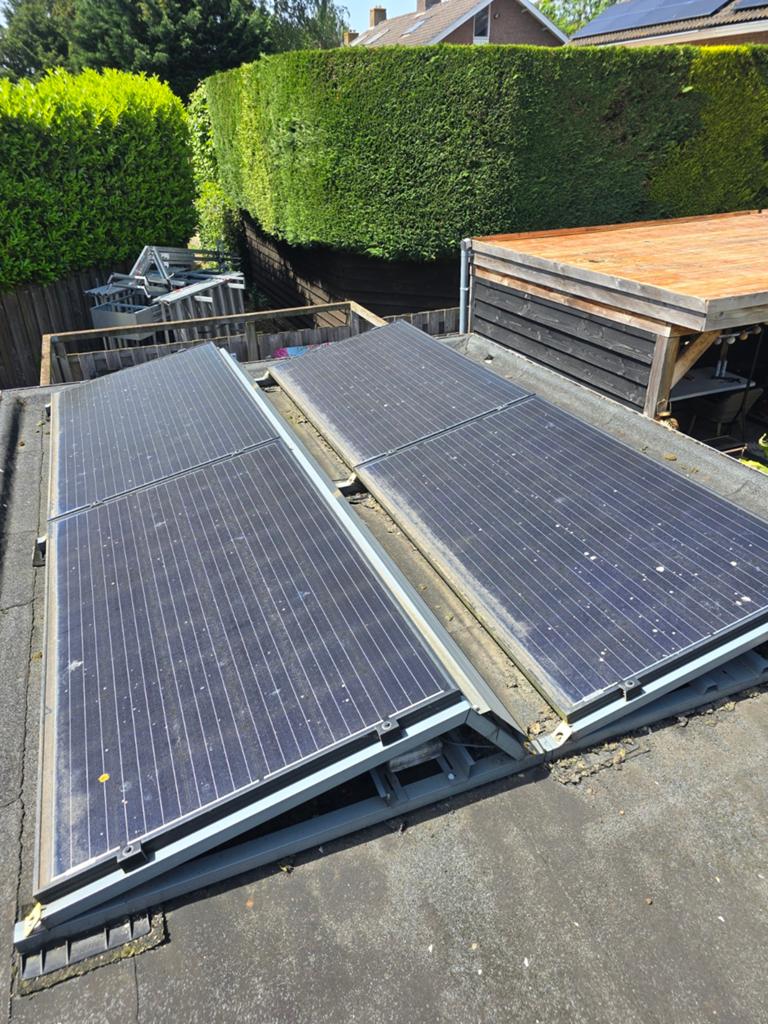 Compleet zonnenpanelen systeem met platdak frame van sunbeam, Ophalen, Gebruikt, Compleet systeem, 200 wattpiek of meer