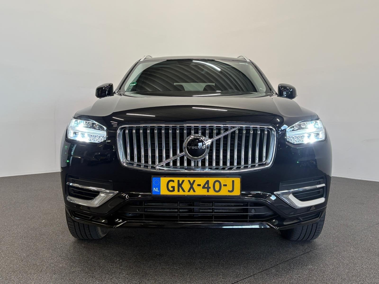 Volvo XC90 2.0 T8 Recharge AWD Inscription Expression 7-Pers, Gebruikt, 4 cilinders, 7 stoelen, Zwart
