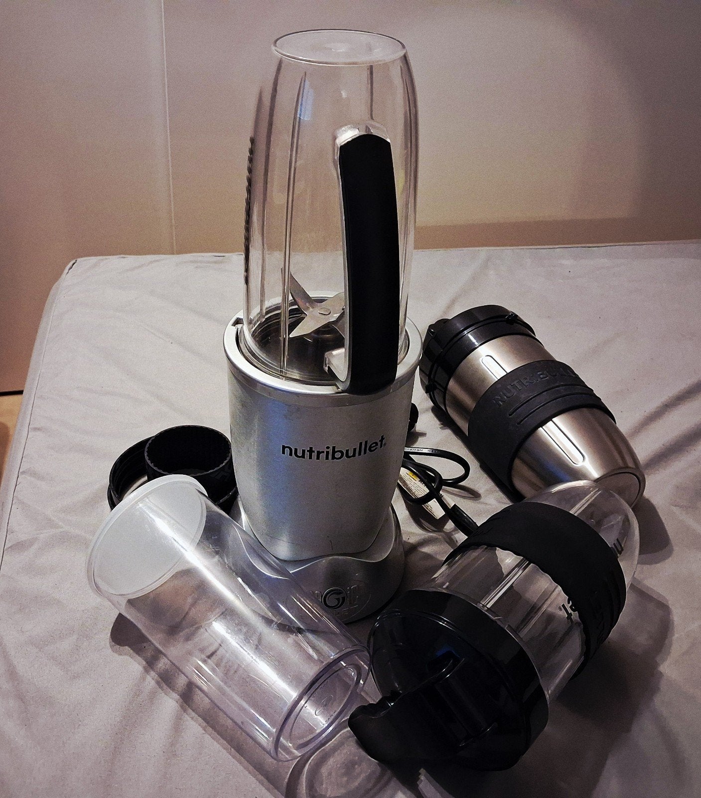 Nutribullet 1000 watt - Goed onderhouden, Ophalen, Zo goed als nieuw, Blender