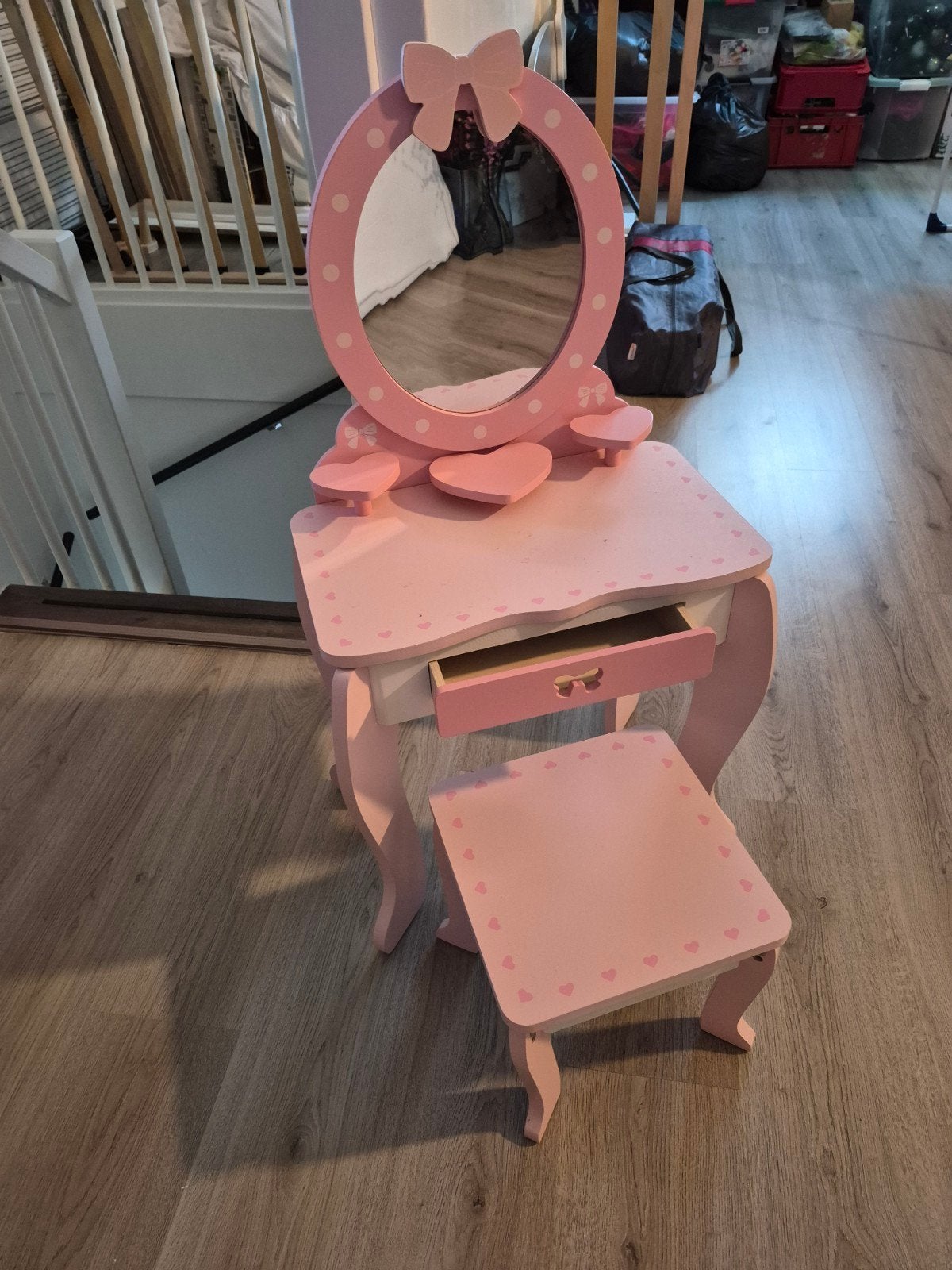 Roze kaptafel met krukje voor kinderen, Huis en Inrichting, Ophalen, Minder dan 50 cm, Gebruikt, Kinderlijk, speels, prinses