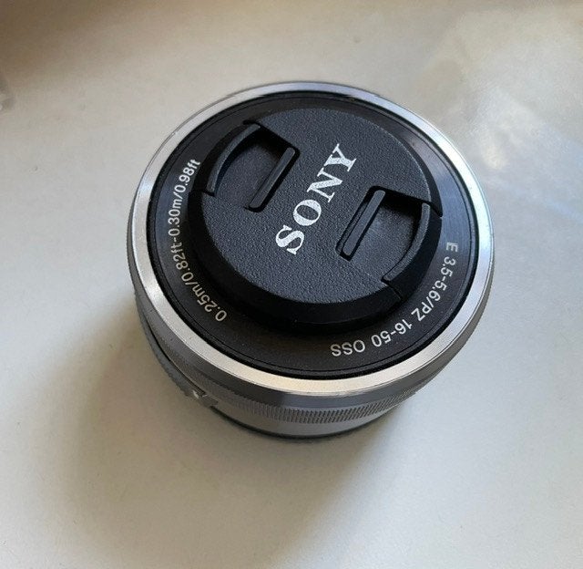Sony E PZ 16-50mm f/3.5-5.6 OSS Zoom Lens E-Mount Objectief, Sony E-mount, Sony, Ophalen of Verzenden, Zo goed als nieuw
