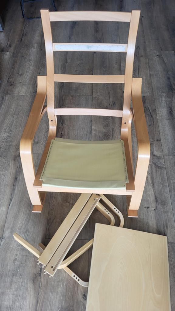 IKEA Poäng fauteuil met voetenbank - Zeer goede staat, Huis en Inrichting, Stoelen, Ophalen, Overige kleuren, Modern, Scandinavisch