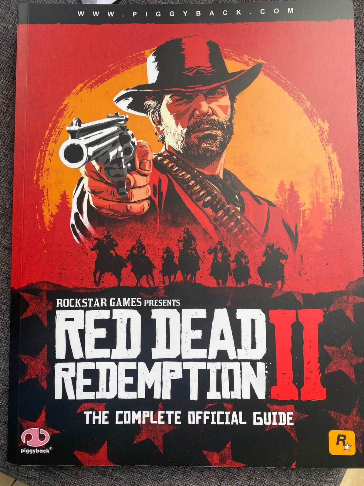 Red Dead Redemption 2 - The Complete Official Guide, Verzenden, Zo goed als nieuw, Horror