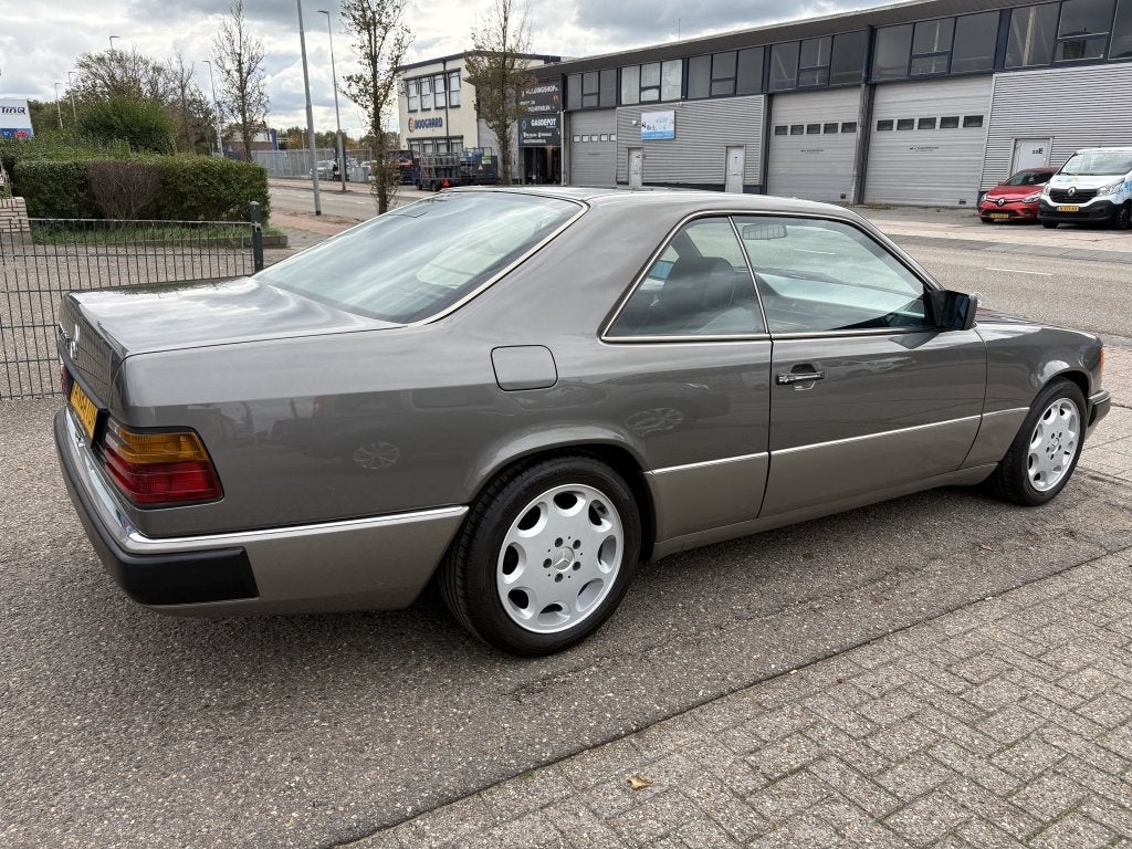 Mercedes-Benz 124 coupe CE-24 300 (124.051) (bj 1991), foto 6