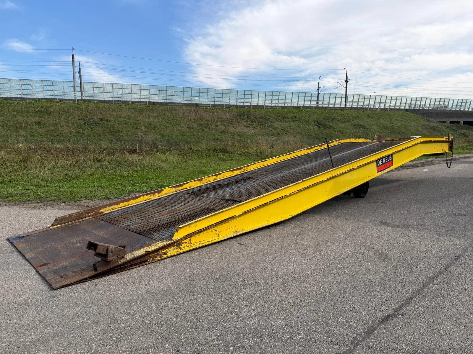 Schrader Storex Kruizinga mobiele laadramp laaddock oprijbru