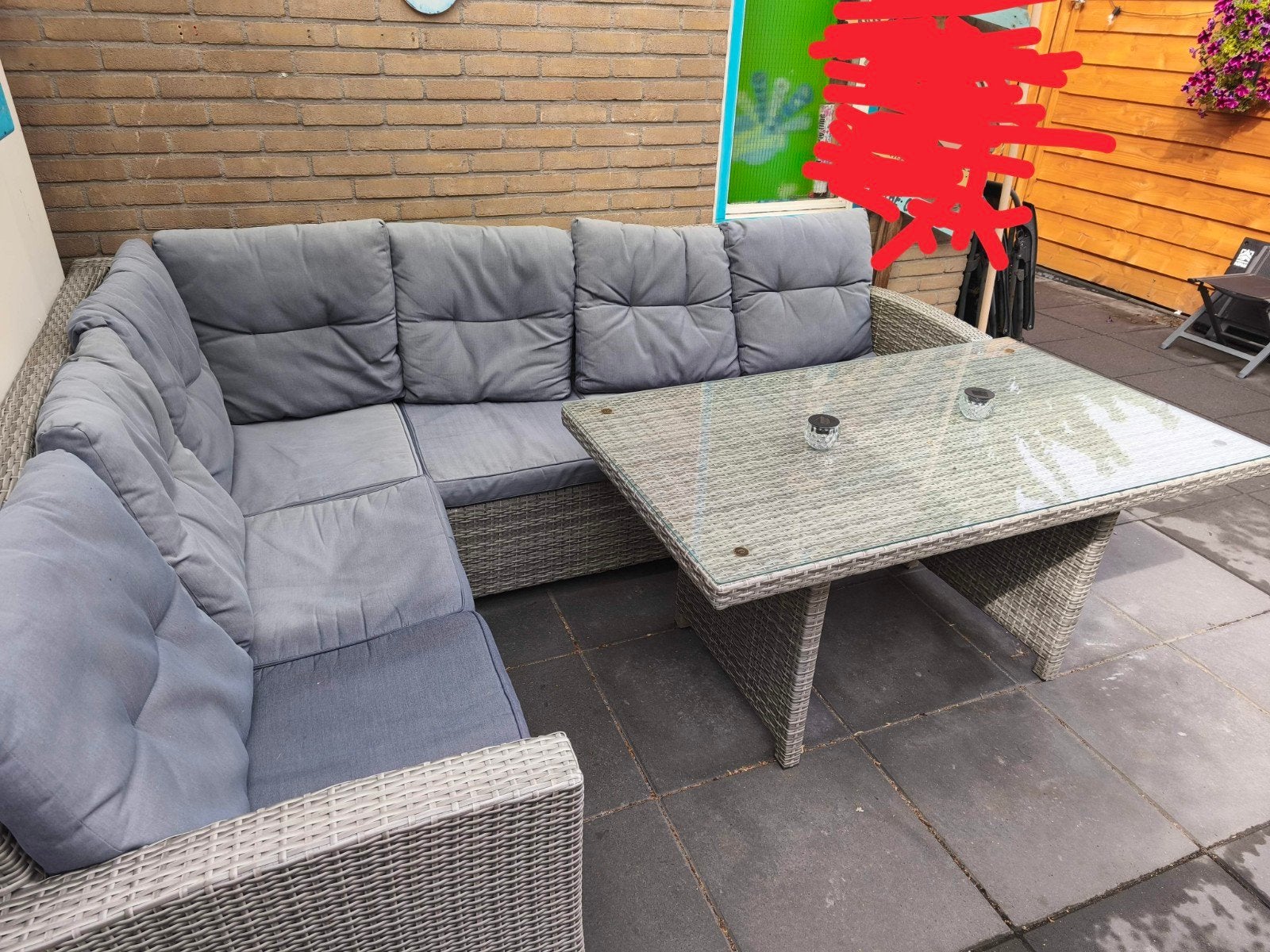 GRATIS: Wicker Loungeset met Tafel en Kussens, Tuin en Terras, Tuinsets en Loungesets, Ophalen, 5 zitplaatsen, Gebruikt, Loungeset