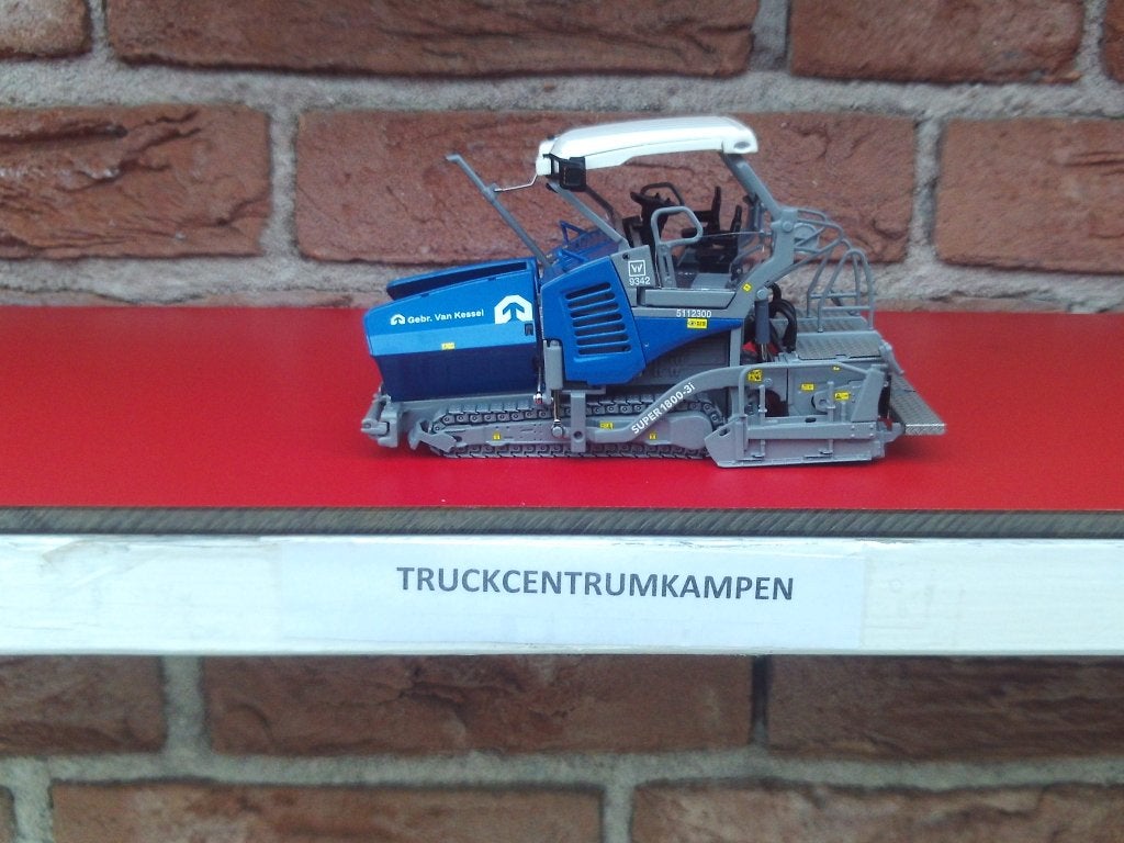 WSI  Asphalt  machine  van  Gebr.  van  Kessel.