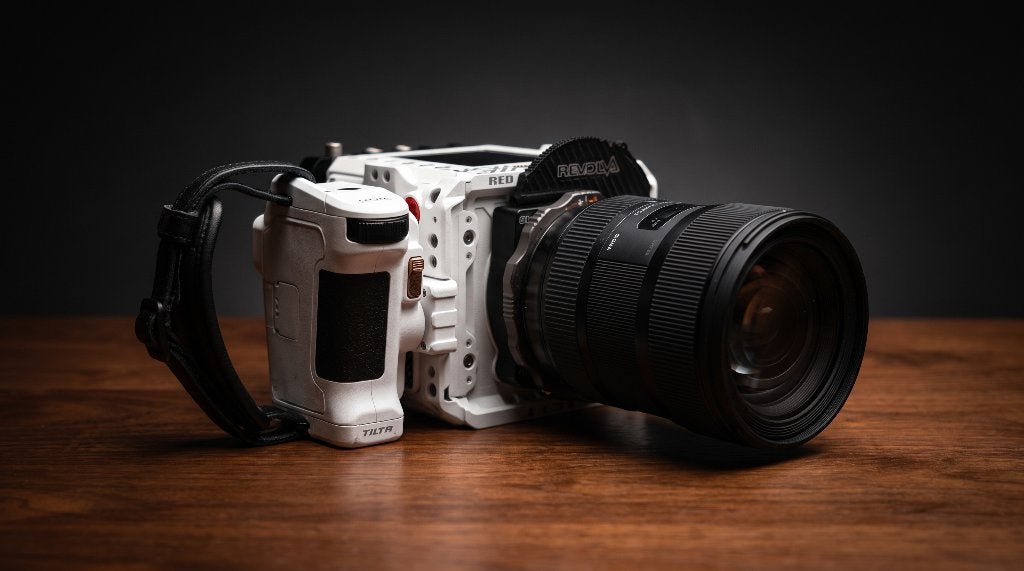 Foto 3 van RED KOMODO Stormtrooper White 6K met veel accessoires