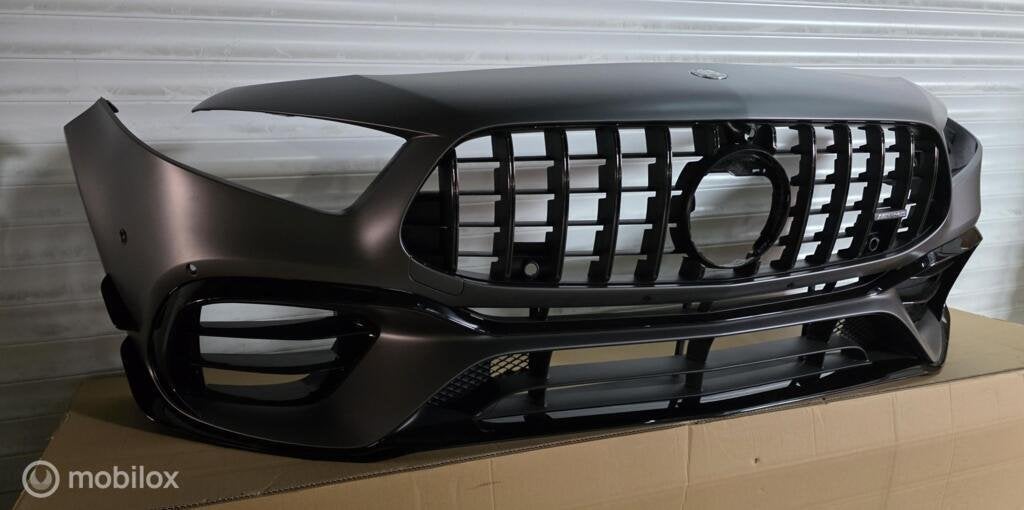 Mercedes A45 AMG Voorbumper W177 FACELIFT EARODYNAMIKA, Auto-onderdelen, Gebruikt, Voor, Ophalen of Verzenden