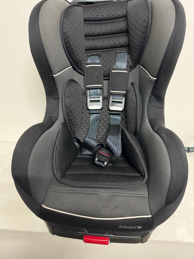 Prénatal autostoel - Zwart/Grijs iso-fix. Bijna nieuw 100%, Verstelbare rugleuning, 0 t/m 18 kg, Zo goed als nieuw, Isofix