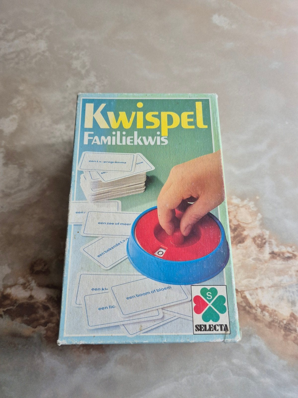 Kwispel Familiekis - Het leuke Pim Pam Pet-achtige spel, Drie of vier spelers, Ophalen of Verzenden, Gebruikt, Selecta