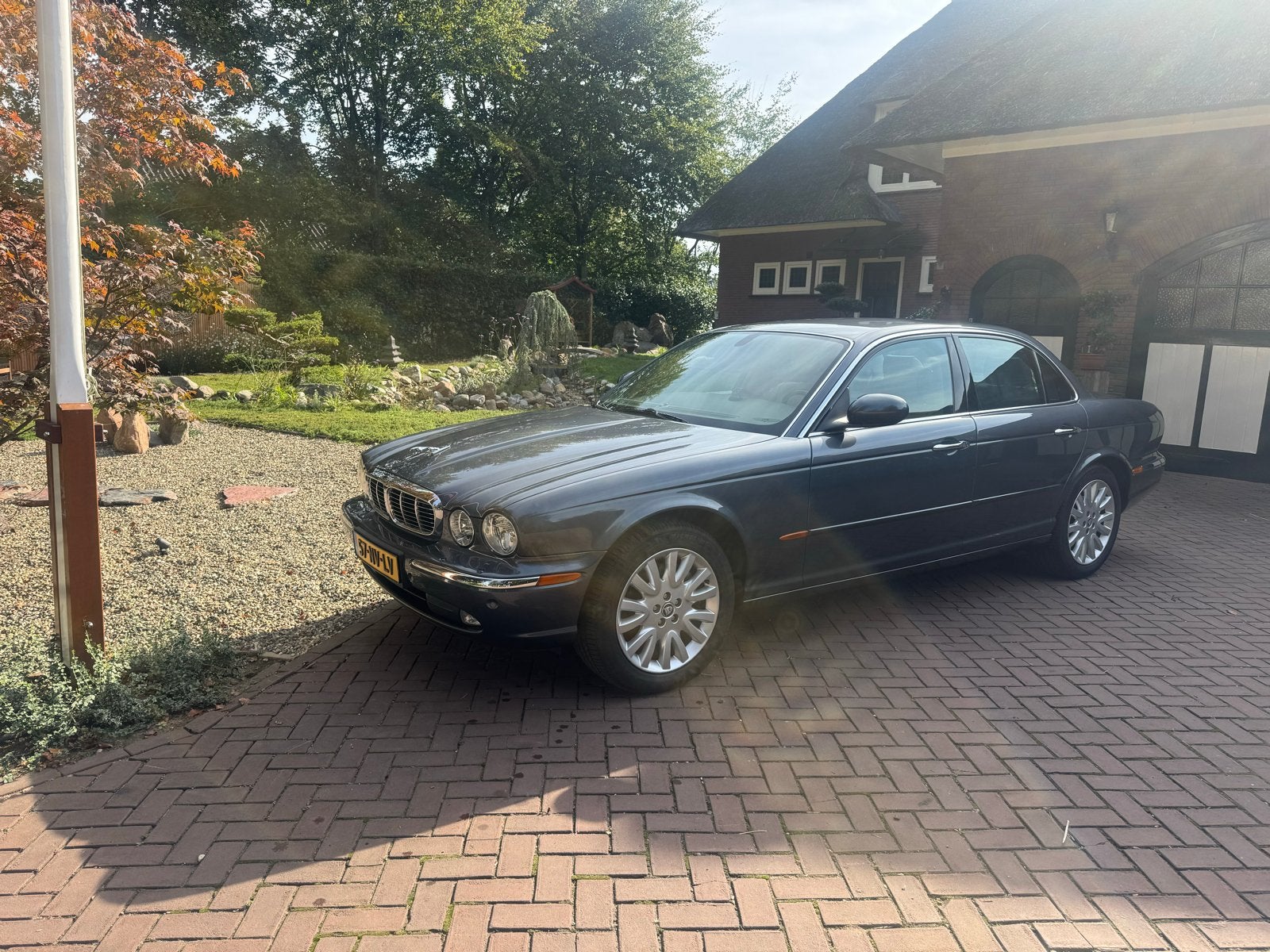 Jaguar XJ 4.2 Executive  2004, Automaat, Achterwielaandrijving, Navigatiesysteem, 298 pk
