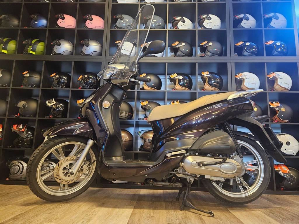 PEUGEOT TWEET BROMSCOOTER, Ophalen