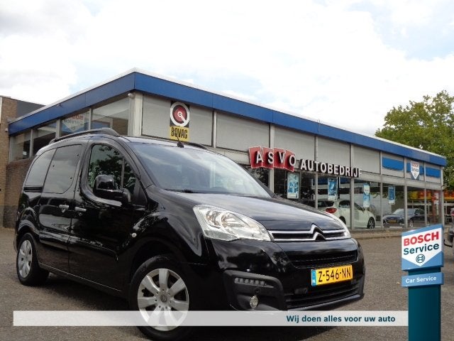 CITROEN Berlingo 1.2 110pk XTR NIEUWE MOTOR 2000KM, Auto's, Voorwielaandrijving, Gebruikt, 1199 cc, Zwart