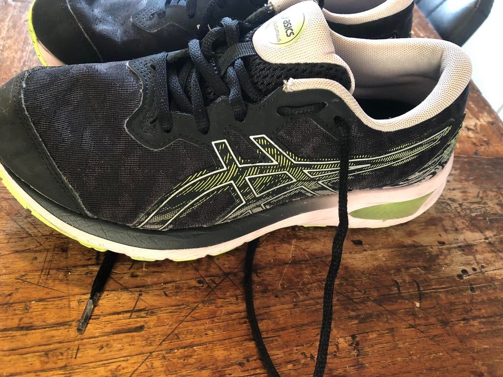 Asics gel cumulus 23 hardloopschoenen, Ophalen of Verzenden, Zo goed als nieuw, Hardloopschoenen, Asics