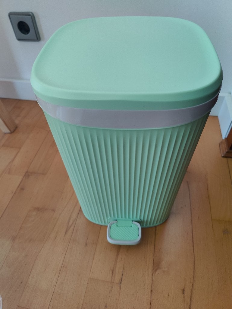 15L Step-On Trash Can with Odor Seal, Overige materialen, Met pedaal, Nieuw, Ophalen of Verzenden