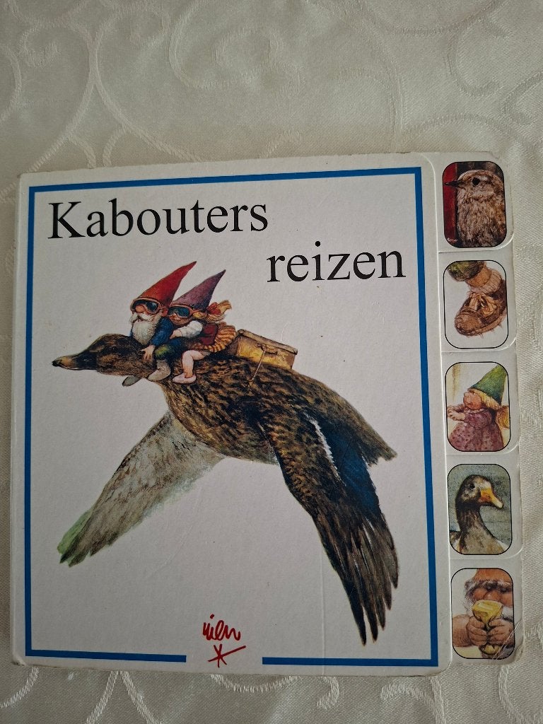 Kabouterboekje KABOUTERS REIZEN, van Rien Poortvliet, Boeken, Ophalen of Verzenden, Gelezen