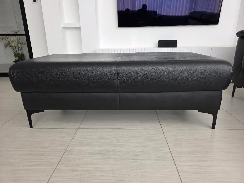 Grote Ewald Schillig lederen zwarte poef / voetenbank, Ophalen, 125 cm of meer, Leer, Rechthoekig