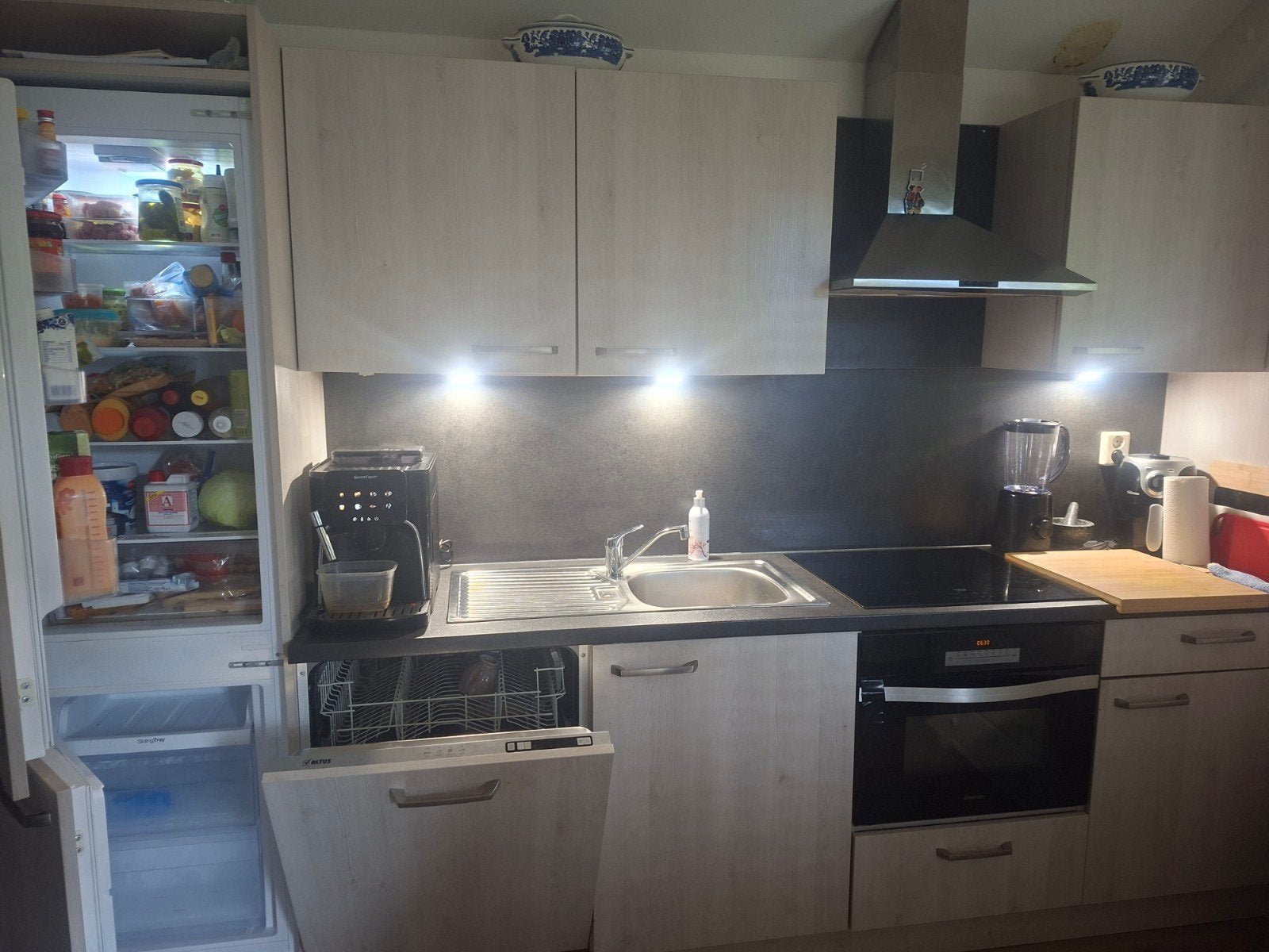 Complete keuken met inbouwapparatuur, Ophalen of Verzenden, Gebruikt