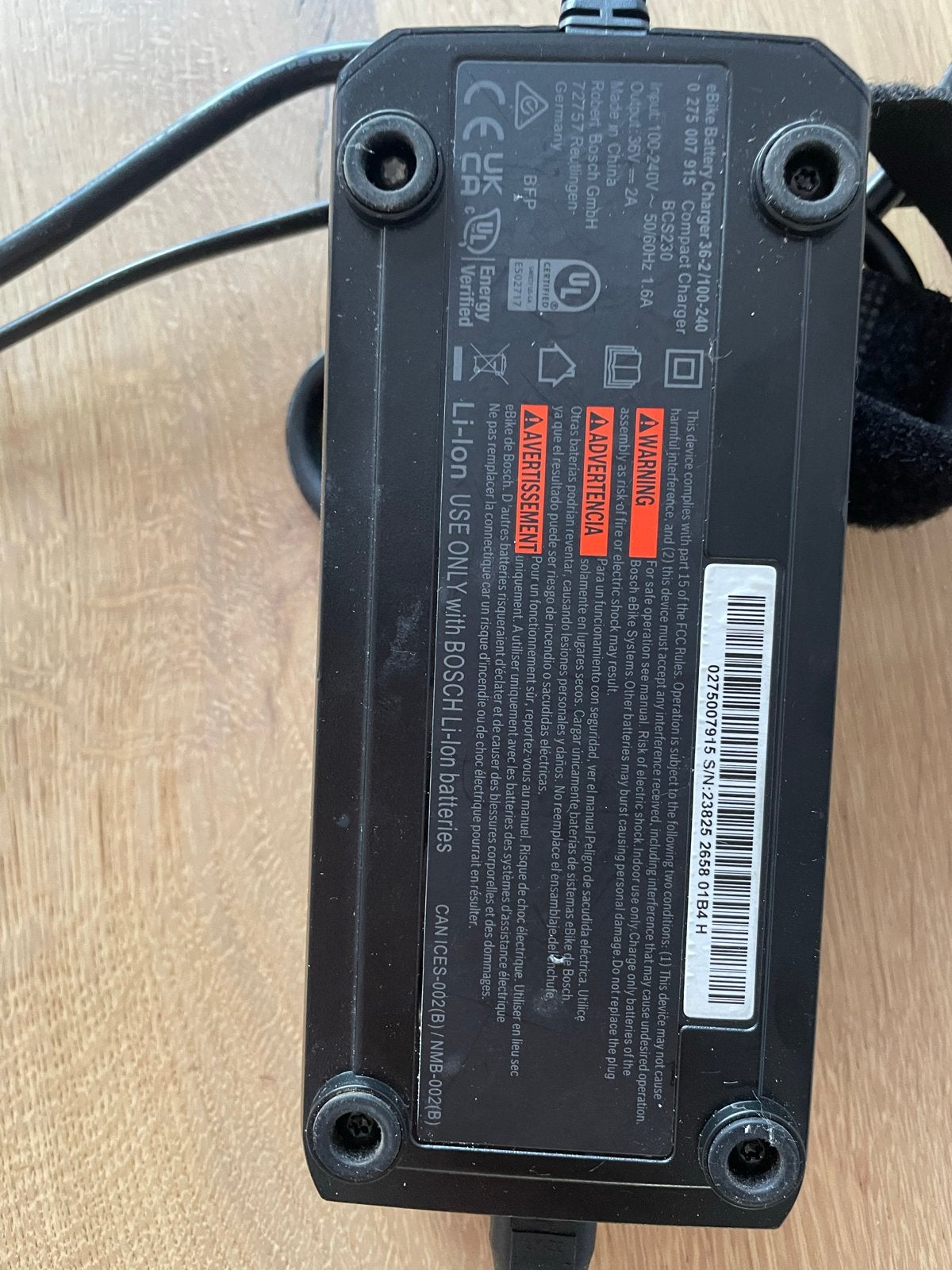 Bosch E-Bike Oplader 36V 2A - Zo goed als nieuw, Fietsen en Brommers, Fietsaccessoires | Fietsaccu's, Ophalen of Verzenden, Zo goed als nieuw