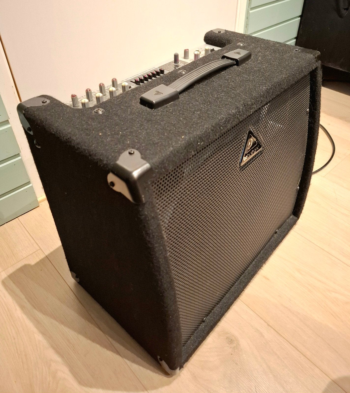 K1800FX PA-systeem / Keyboard- versterker, Ophalen of Verzenden, Zo goed als nieuw, Minder dan 500 watt, Keyboardversterker