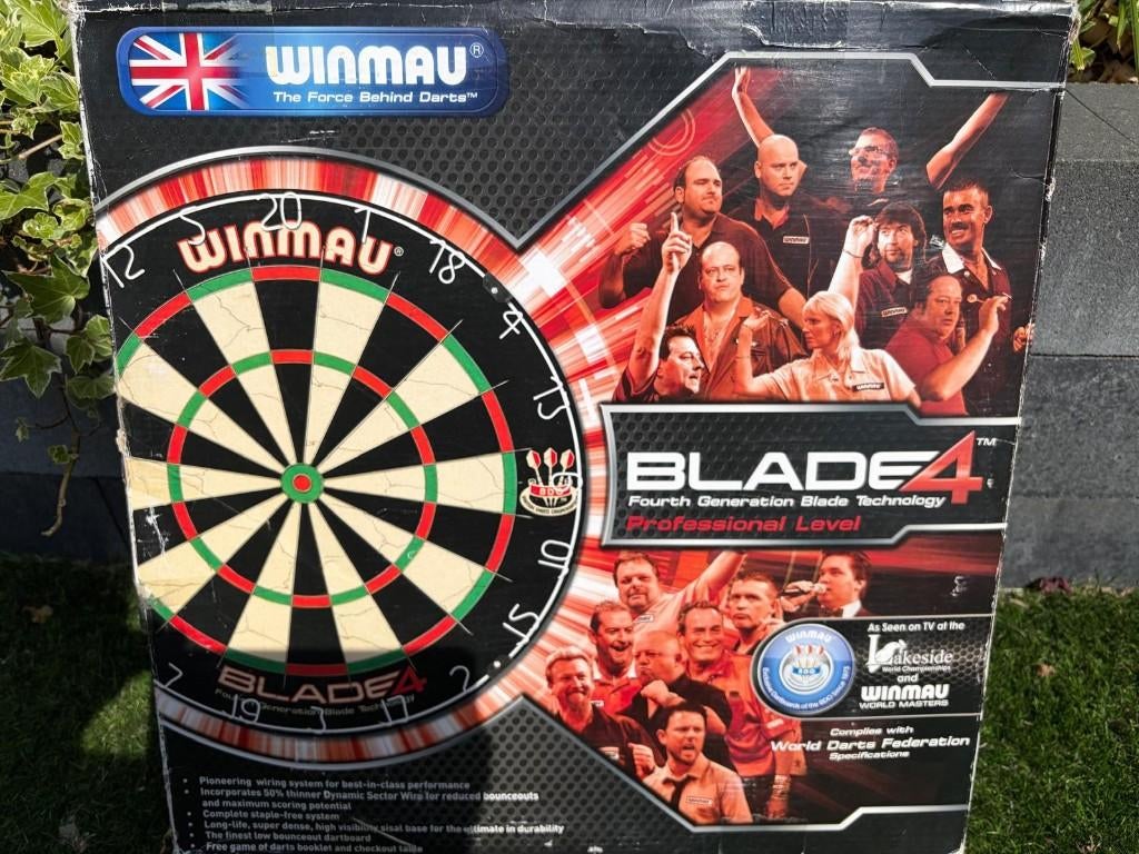Winmau Blade 4 Dartbord, Sport en Fitness, Darts, Ophalen of Verzenden, Nieuw, Dartbord