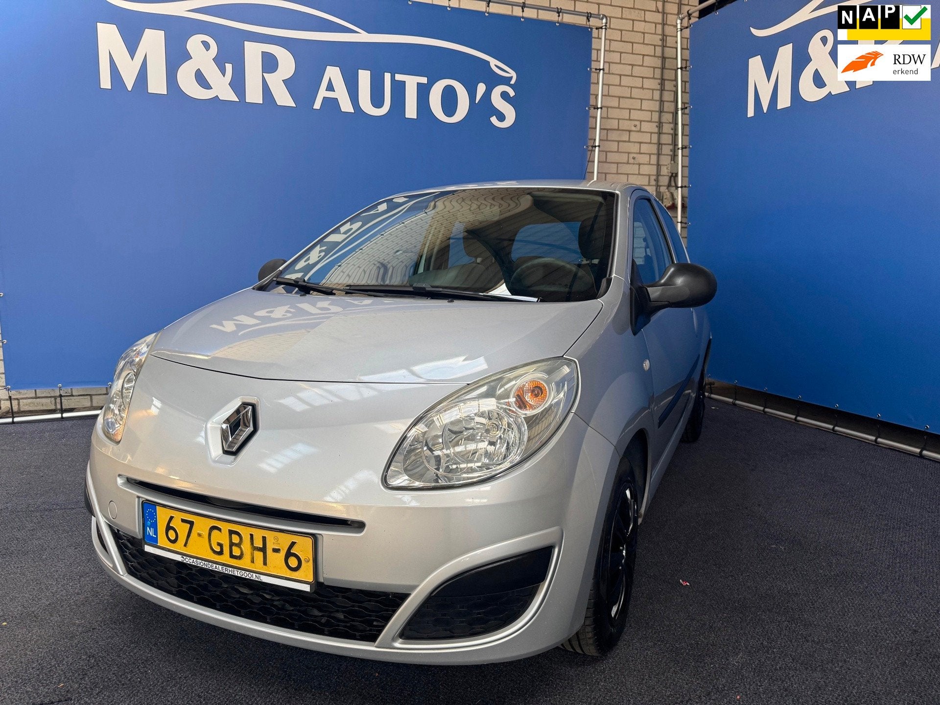 Renault Twingo 1.2 Authentique Nieuwe APK, Voorwielaandrijving, Twingo, Gebruikt, 31 €/maand