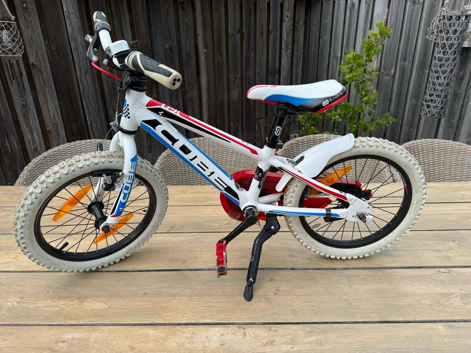 Cube kinderfiets 160 / 16 inch - Wit/Rood/Blauw, Ophalen, Gebruikt, Velgrem, 16 tot 20 inch