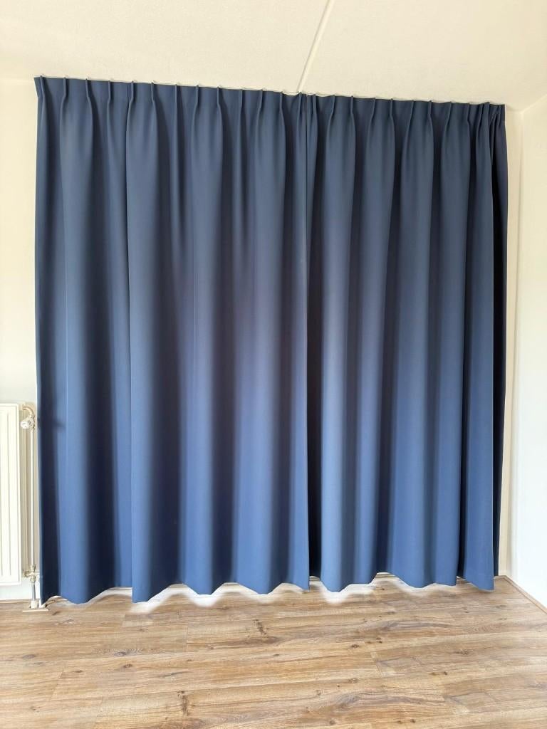 6 Dark Blue Curtains – Good Quality – Blackout, Ophalen, 100 tot 150 cm, Blauw, Zo goed als nieuw